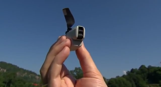 The PD-100 carries 3 video cameras on the front side