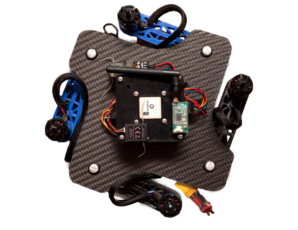 The original quadcopter design by ArchAerial, with folding arms. The parts have been manifactured by 3D printing - Source
