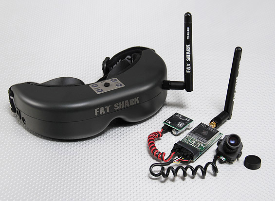 A complet FPV setup from FatShark. The camera, attached to a video transmitter, will be mounted on the RC model, while the pilot will wear the glasses to view the video stream in real time