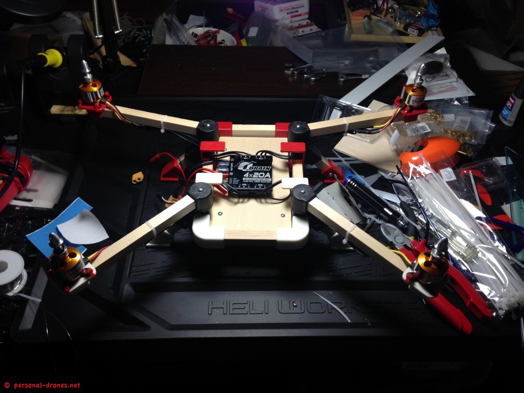 Quadlugs 4080 mm quadcopter with motors and Q Brain ESC block