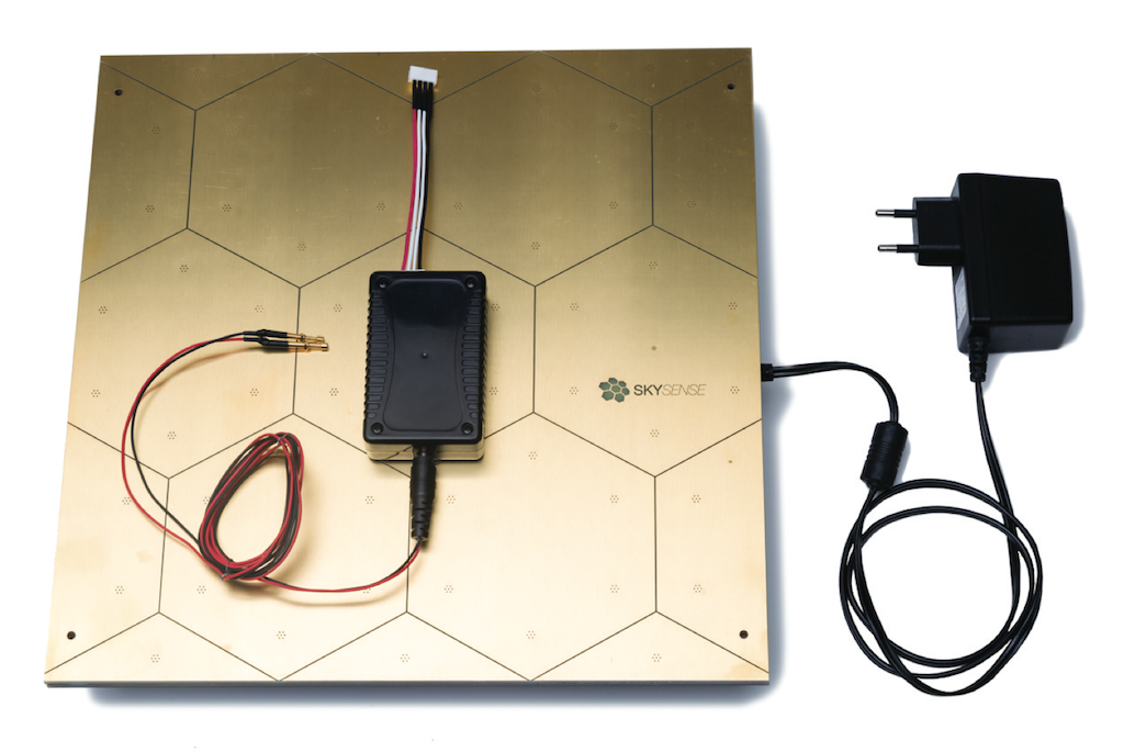 Skysense drone charging pad